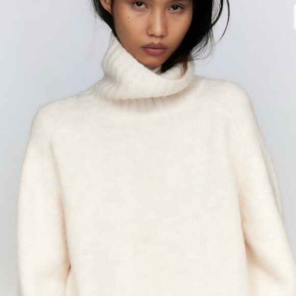 H&M cowl neck ivory creme soft Comfy sweater minimalist L - Picture 3 of 5